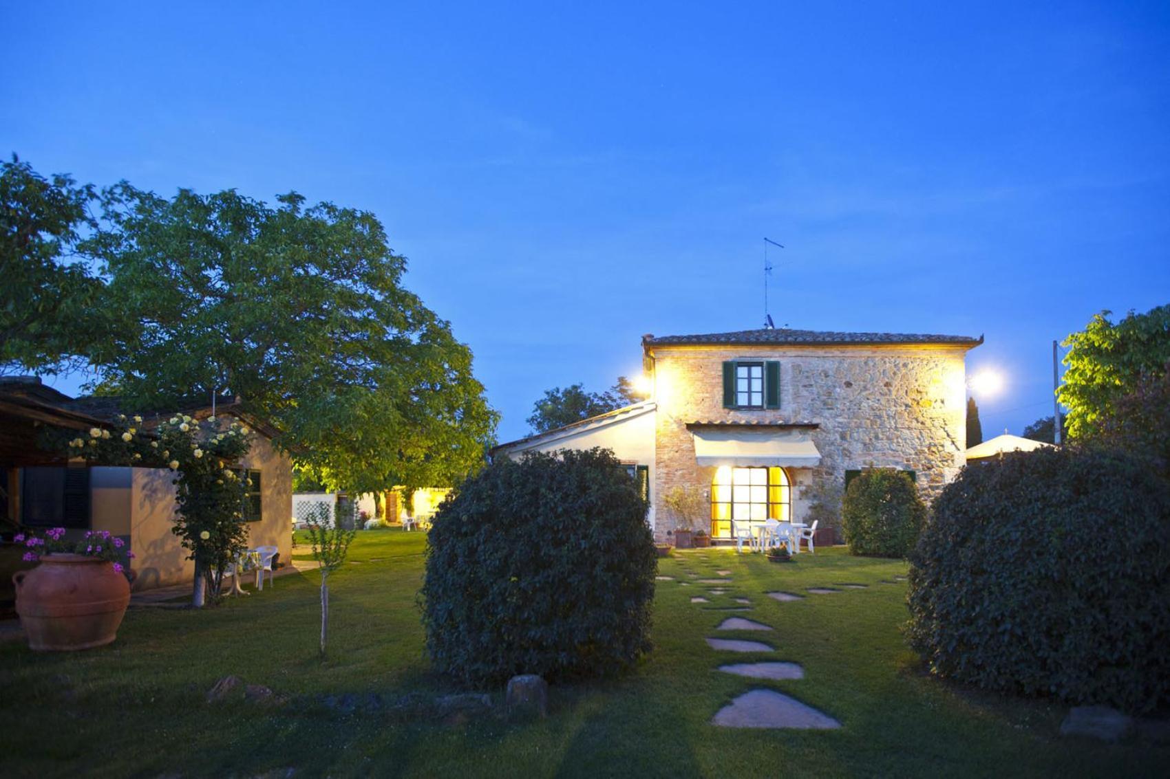 Agriturismo Il Fienile Montepulciano Stazione Esterno foto