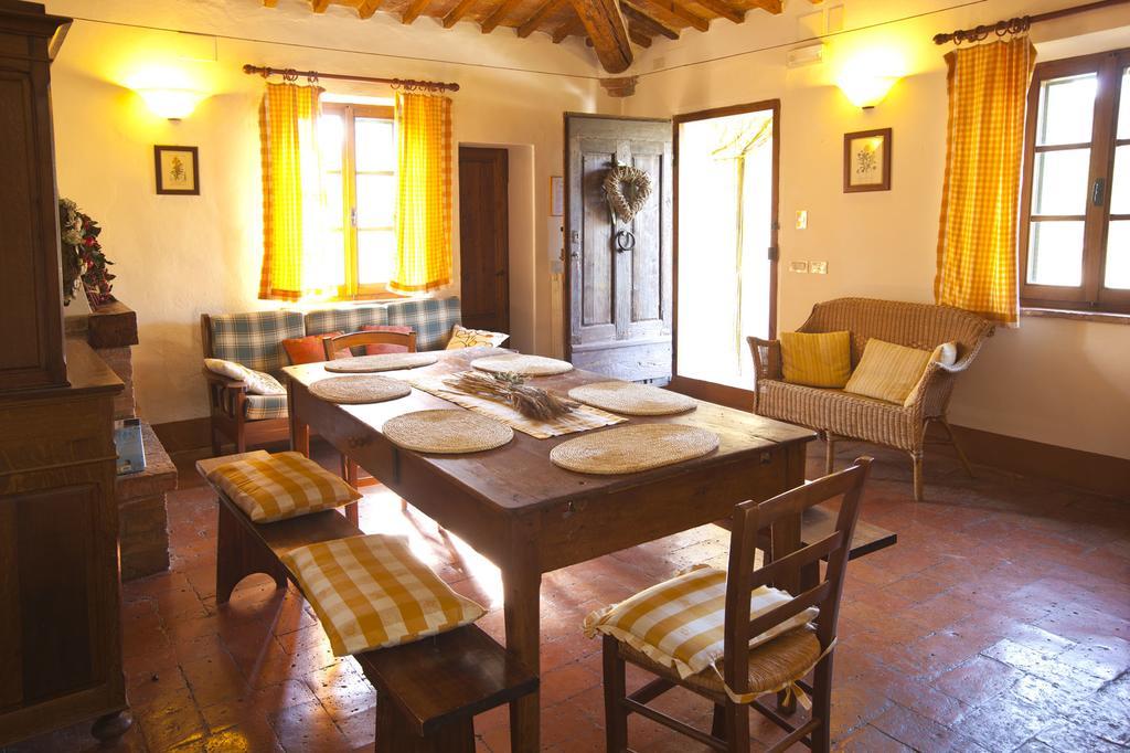 Agriturismo Il Fienile Montepulciano Stazione Esterno foto